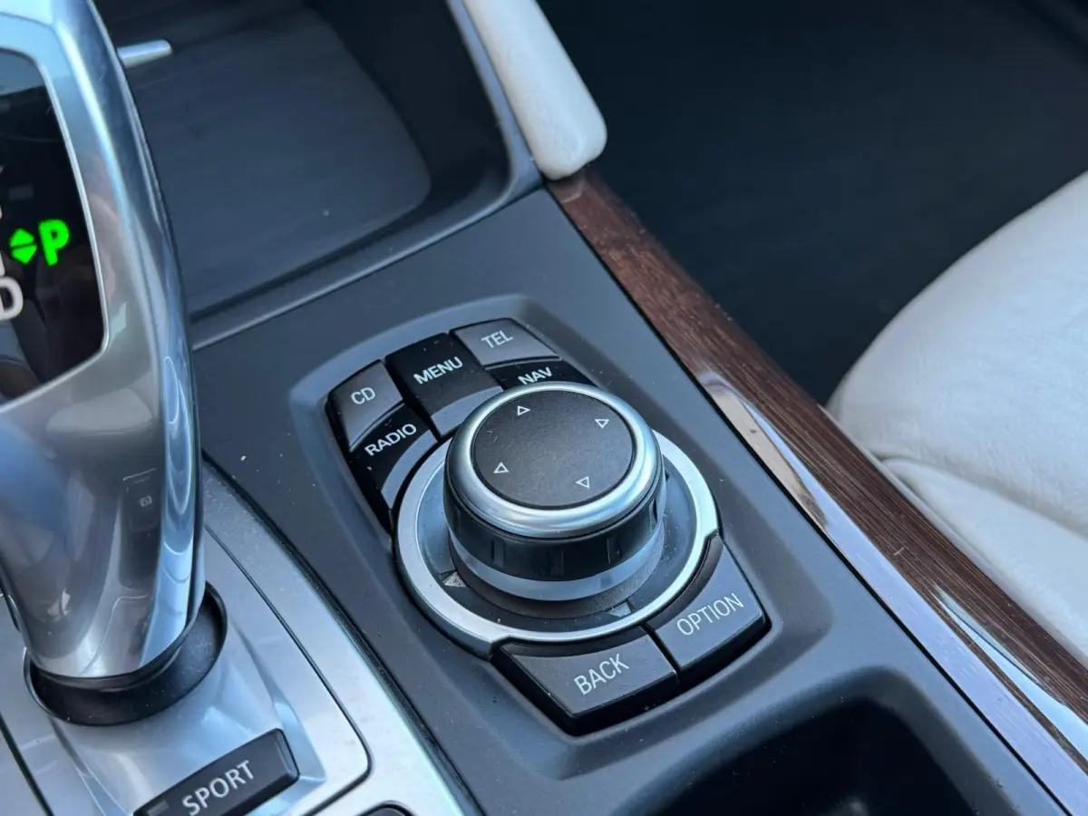 xDrive50i High Executive | Panorama | Leder | Xenon | Camera | Adaptive Cruise | Trekhaak Afneembaar | Climate | Navigatie