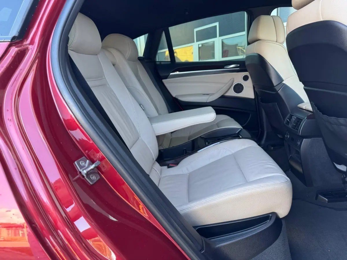 xDrive50i High Executive | Panorama | Leder | Xenon | Camera | Adaptive Cruise | Trekhaak Afneembaar | Climate | Navigatie