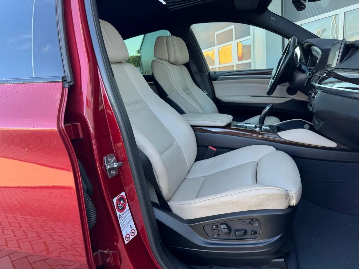 xDrive50i High Executive | Panorama | Leder | Xenon | Camera | Adaptive Cruise | Trekhaak Afneembaar | Climate | Navigatie