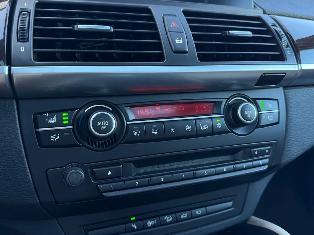 xDrive50i High Executive | Panorama | Leder | Xenon | Camera | Adaptive Cruise | Trekhaak Afneembaar | Climate | Navigatie