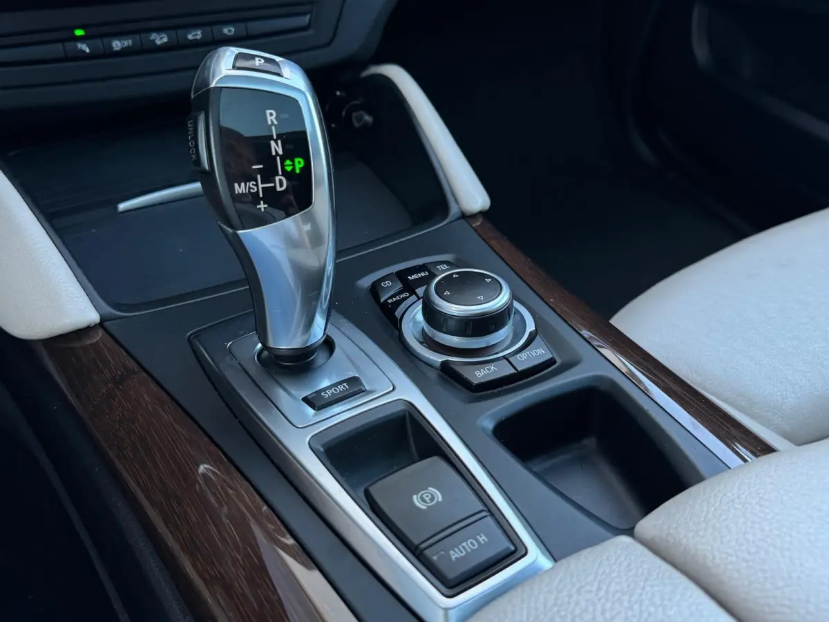 xDrive50i High Executive | Panorama | Leder | Xenon | Camera | Adaptive Cruise | Trekhaak Afneembaar | Climate | Navigatie