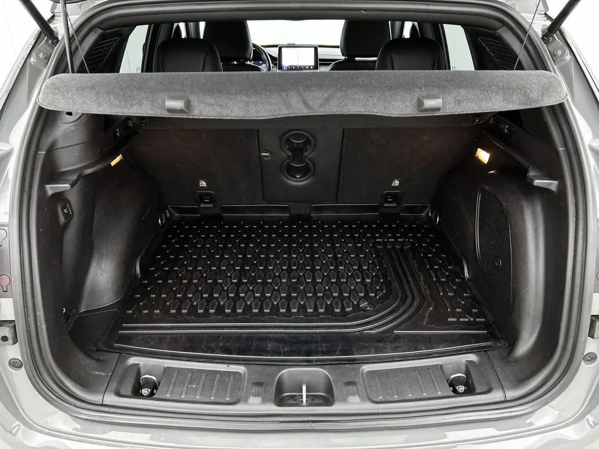 4xe 240 Plug-in Hybrid S | Camera |  Leder | Trekhaak | Memory stoelen