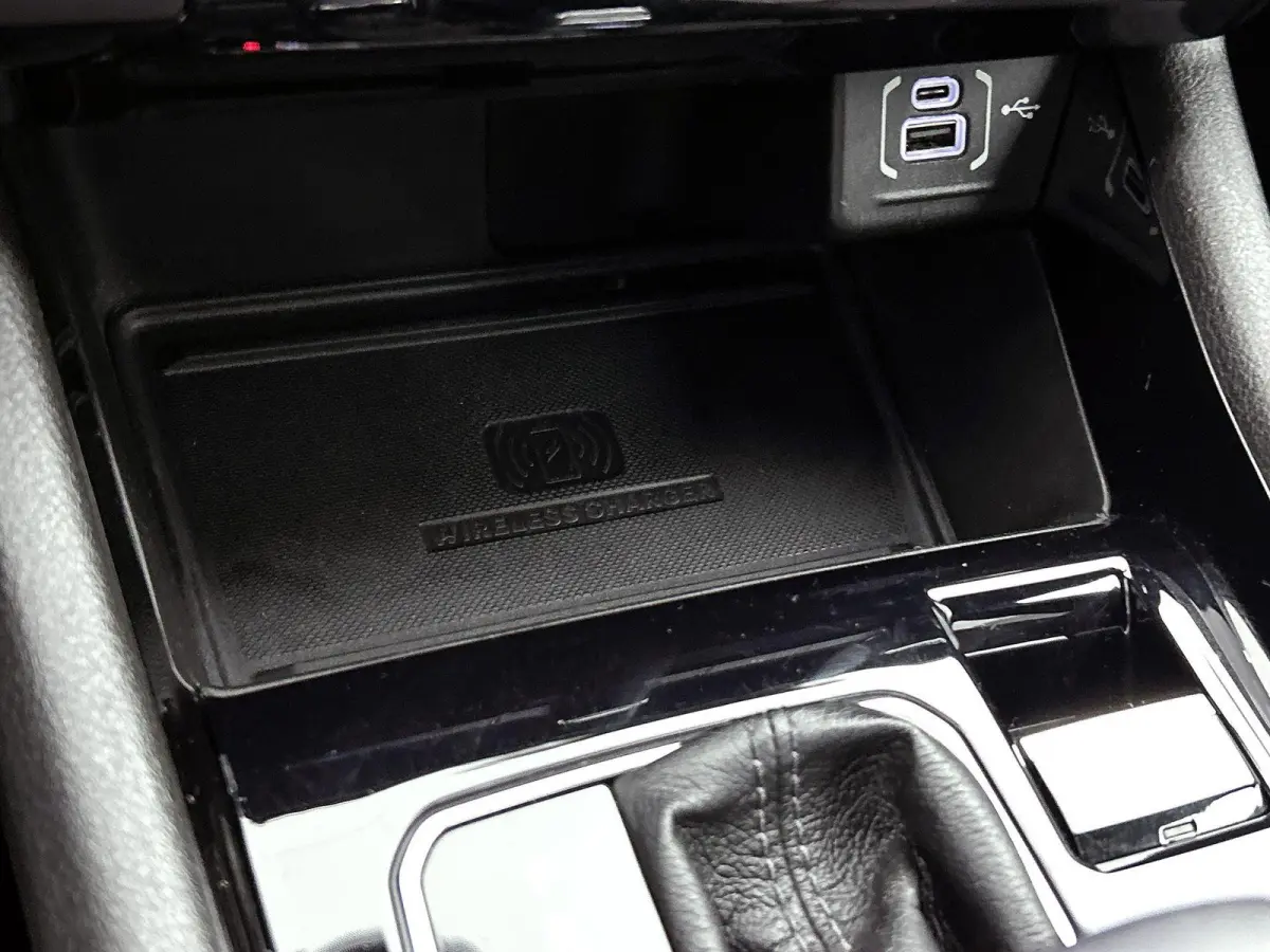 4xe 240 Plug-in Hybrid S | Camera |  Leder | Trekhaak | Memory stoelen
