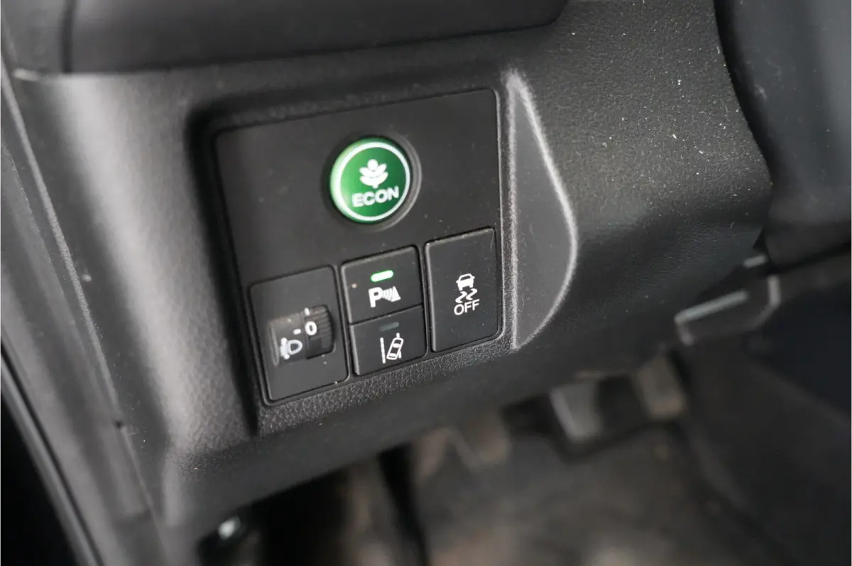 1.5 i-VTEC Elegance | Navi | Stl. verw. | Cruise | Climate |
