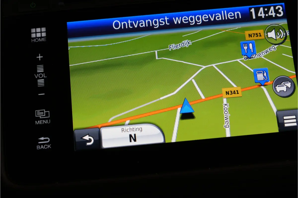 1.5 i-VTEC Elegance | Navi | Stl. verw. | Cruise | Climate |