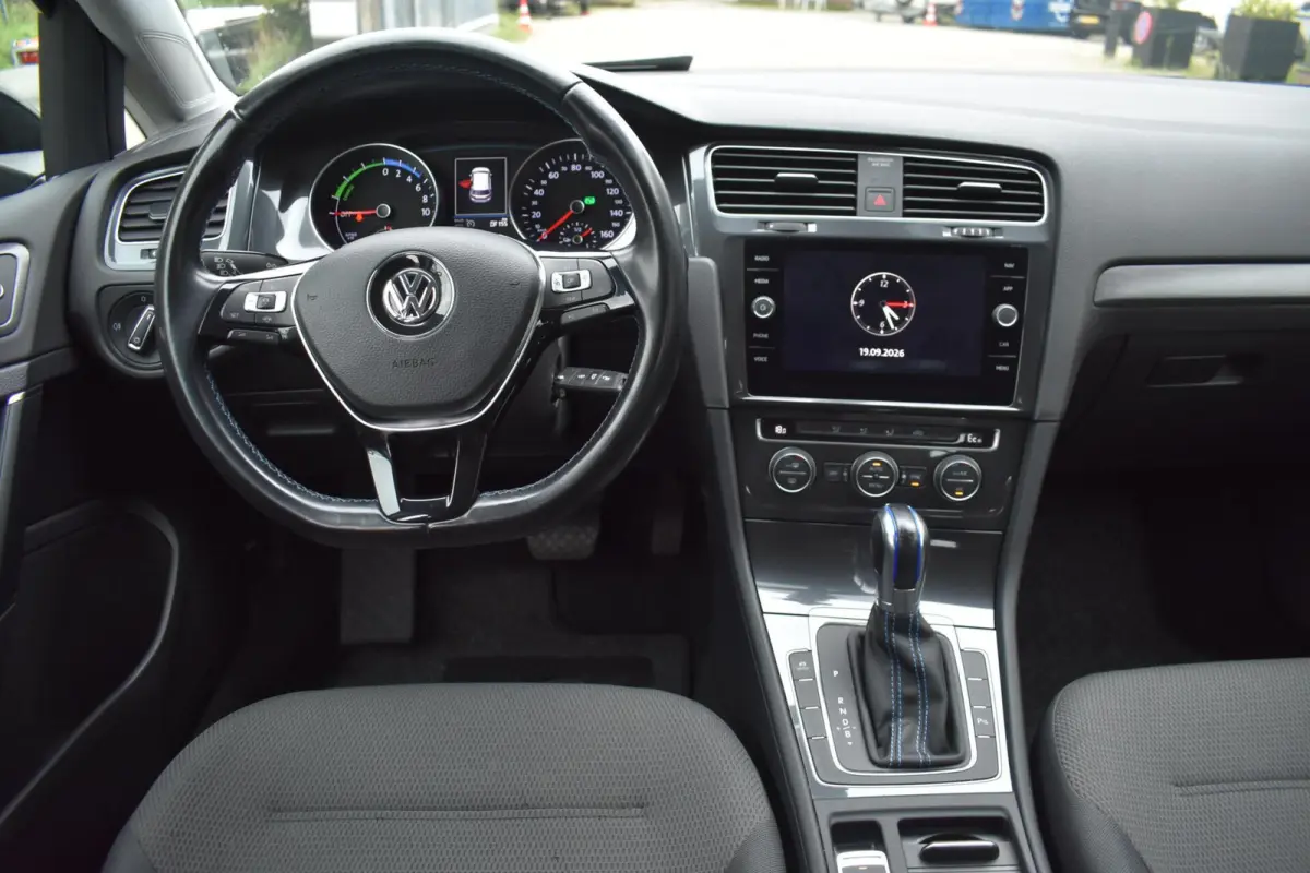 | Warmtepomp | Camera | Adaptive Cruise Control |