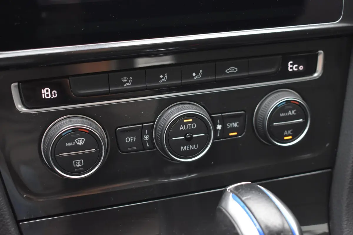 | Warmtepomp | Camera | Adaptive Cruise Control |