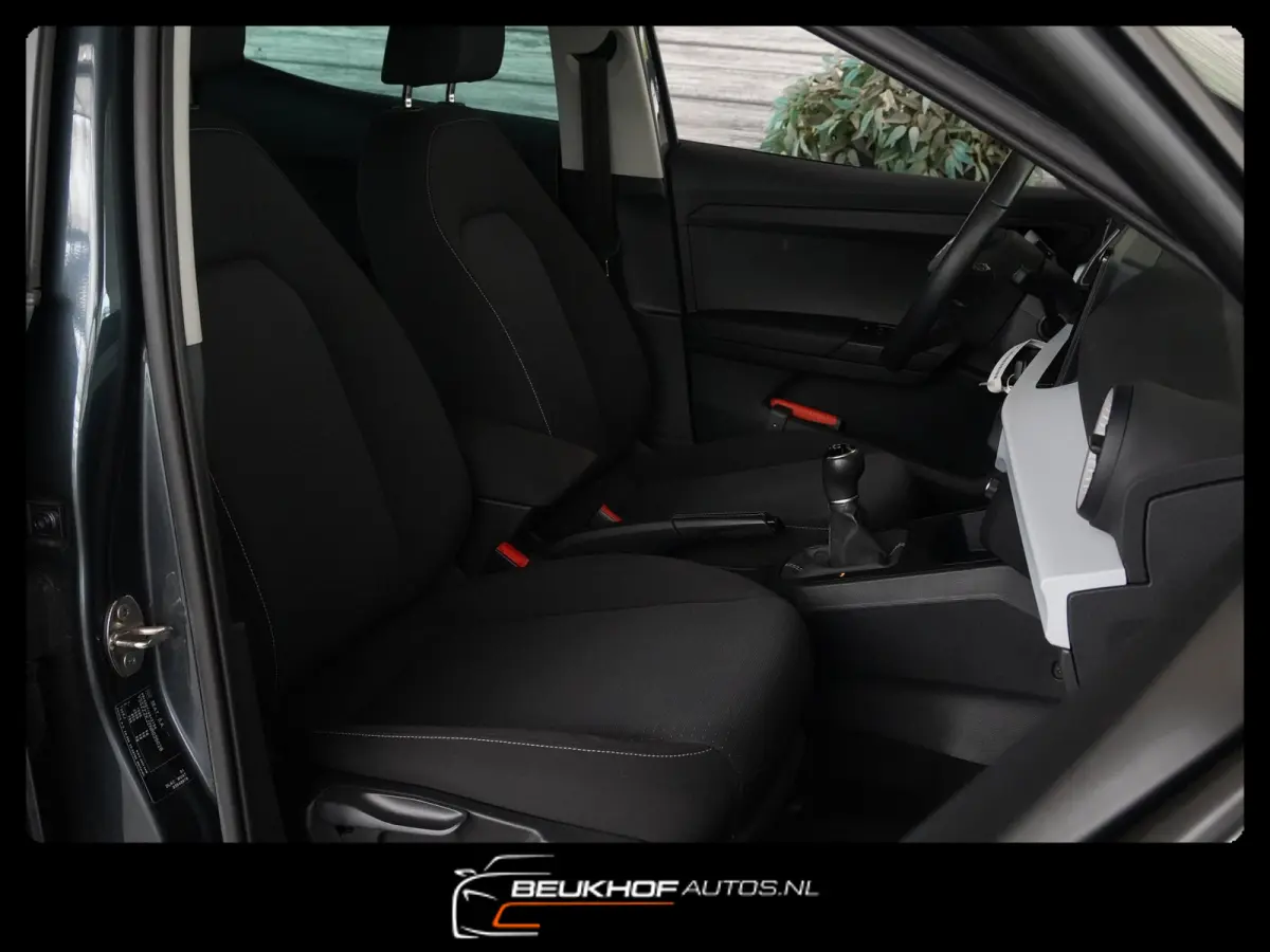 1.0 EcoTSI Style Business Intense Carplay Navi