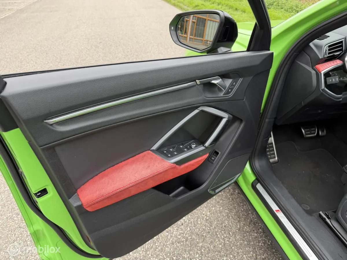 RS Q3 2.5 TFSI pano Kyalami Green