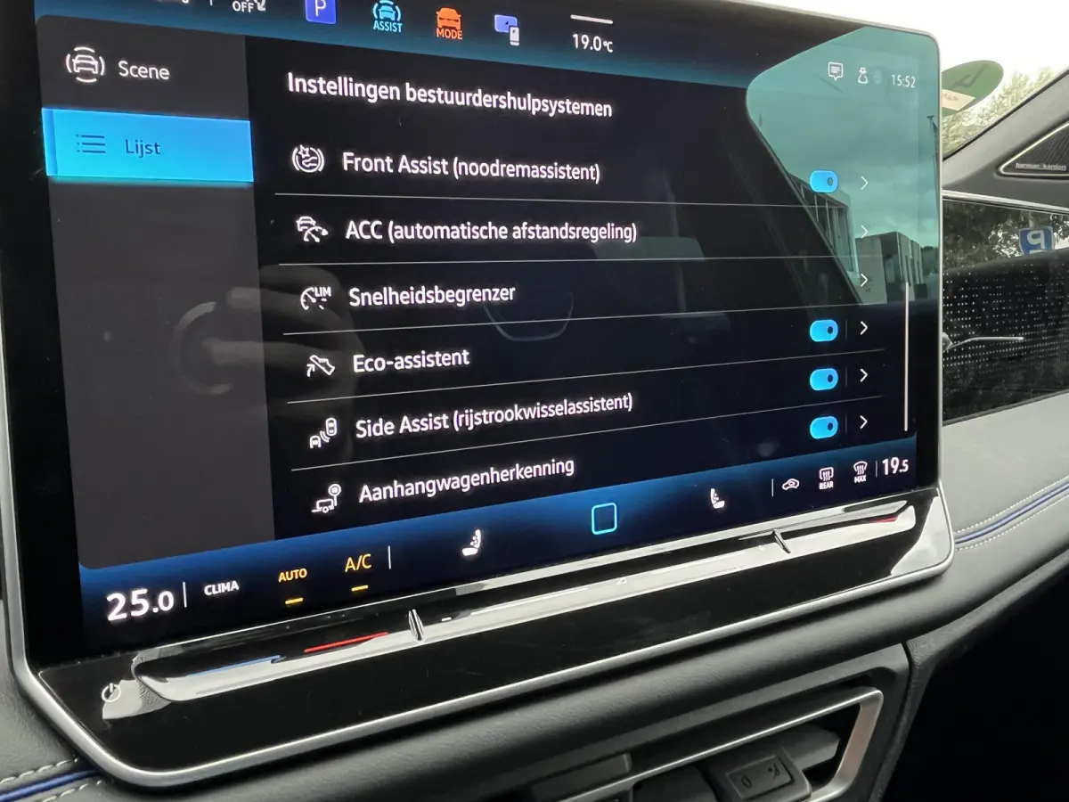1.5 eTSI 150pk DSG R-Line (Trekhaak,Camera,IQ,Harman)