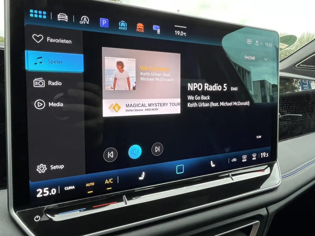 1.5 eTSI 150pk DSG R-Line (Trekhaak,Camera,IQ,Harman)