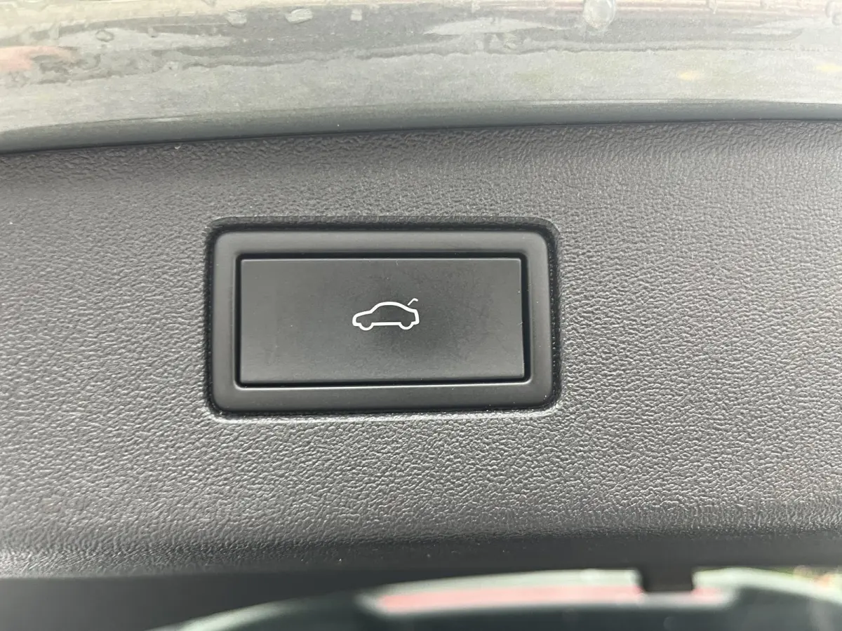 1.5 eTSI 150pk DSG R-Line (Trekhaak,Camera,IQ,Harman)