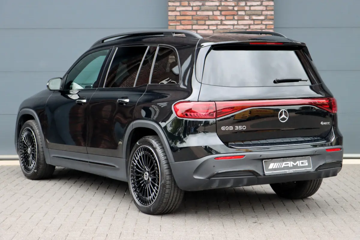 350 4MATIC AMG Line 71 kWh | Panoramadak | Leder | Memory | Burmester | HUD | Trekhaak | Surround Camera | Verwarmd Stuurwiel | Night Pakket | Augmented Reality |