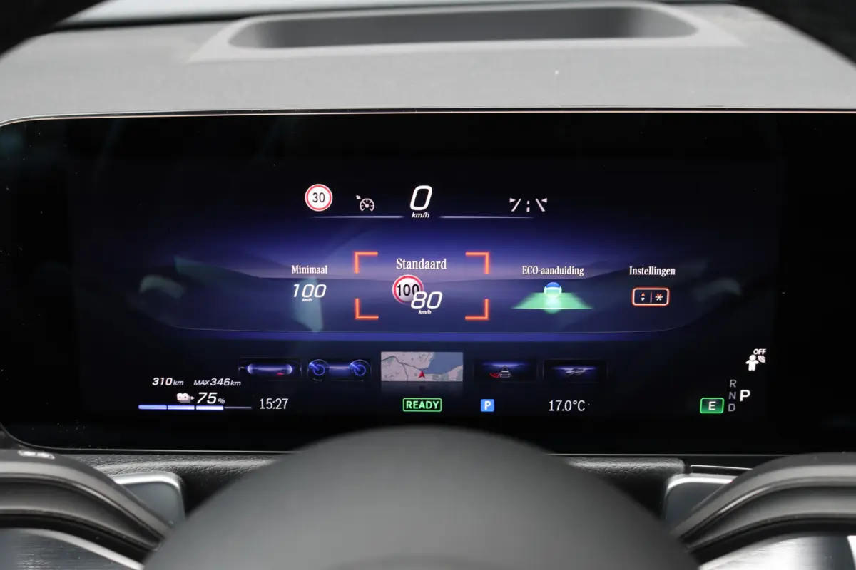 350 4MATIC AMG Line 71 kWh | Panoramadak | Leder | Memory | Burmester | HUD | Trekhaak | Surround Camera | Verwarmd Stuurwiel | Night Pakket | Augmented Reality |