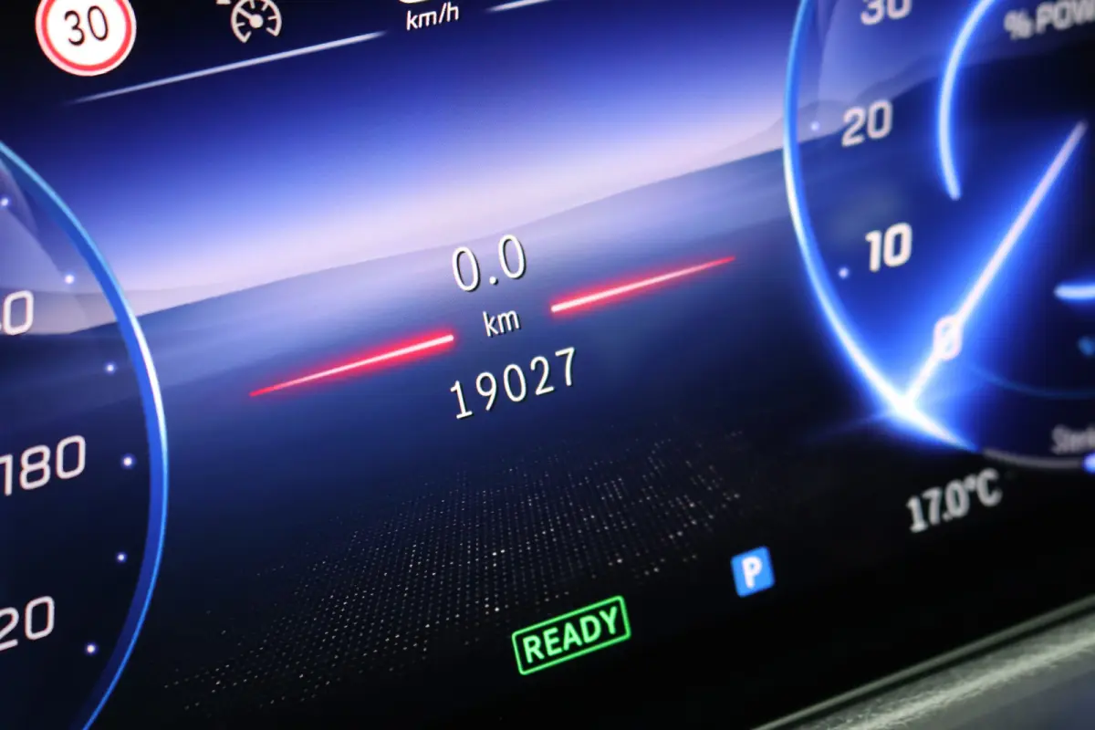 350 4MATIC AMG Line 71 kWh | Panoramadak | Leder | Memory | Burmester | HUD | Trekhaak | Surround Camera | Verwarmd Stuurwiel | Night Pakket | Augmented Reality |