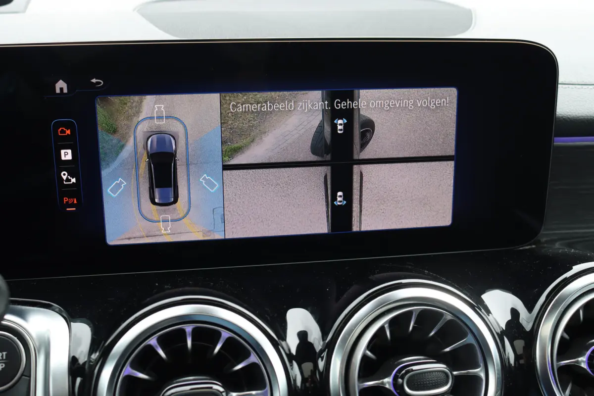 350 4MATIC AMG Line 71 kWh | Panoramadak | Leder | Memory | Burmester | HUD | Trekhaak | Surround Camera | Verwarmd Stuurwiel | Night Pakket | Augmented Reality |