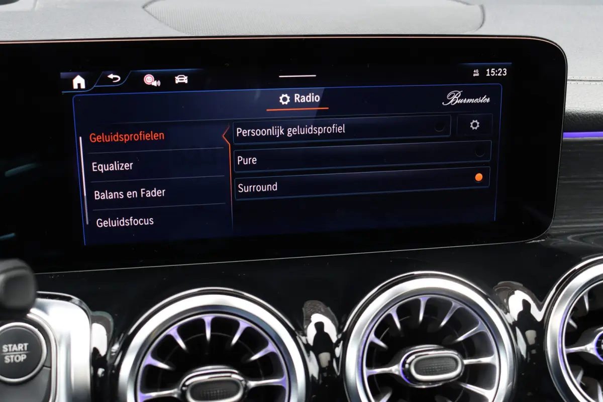 350 4MATIC AMG Line 71 kWh | Panoramadak | Leder | Memory | Burmester | HUD | Trekhaak | Surround Camera | Verwarmd Stuurwiel | Night Pakket | Augmented Reality |