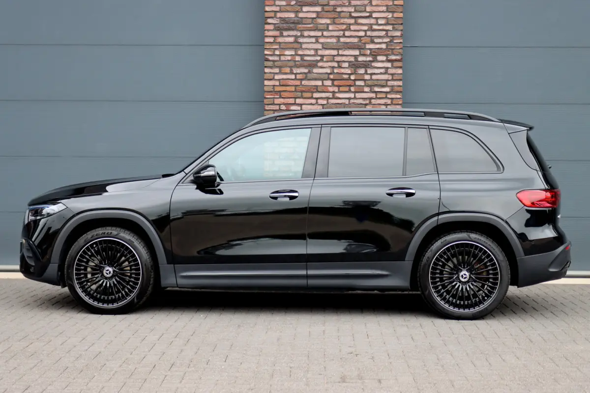 350 4MATIC AMG Line 71 kWh | Panoramadak | Leder | Memory | Burmester | HUD | Trekhaak | Surround Camera | Verwarmd Stuurwiel | Night Pakket | Augmented Reality |