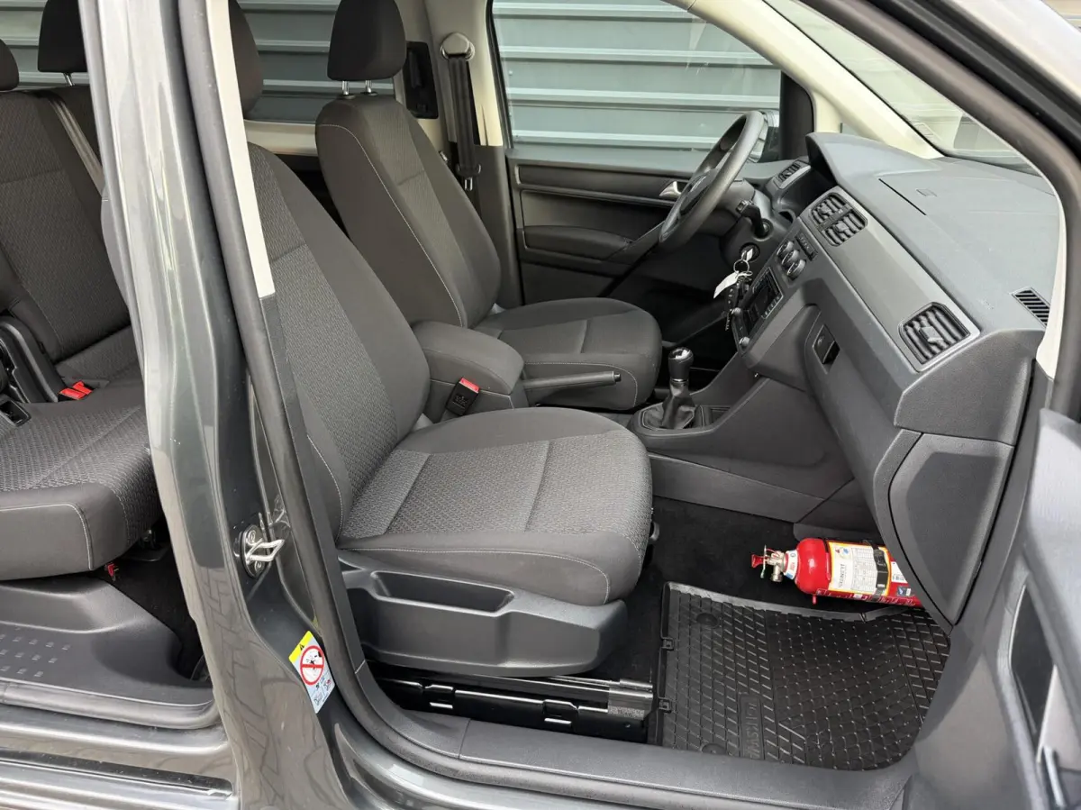 Maxi 1.4 TSI Rolstoel 5+1 met bodemverlaging