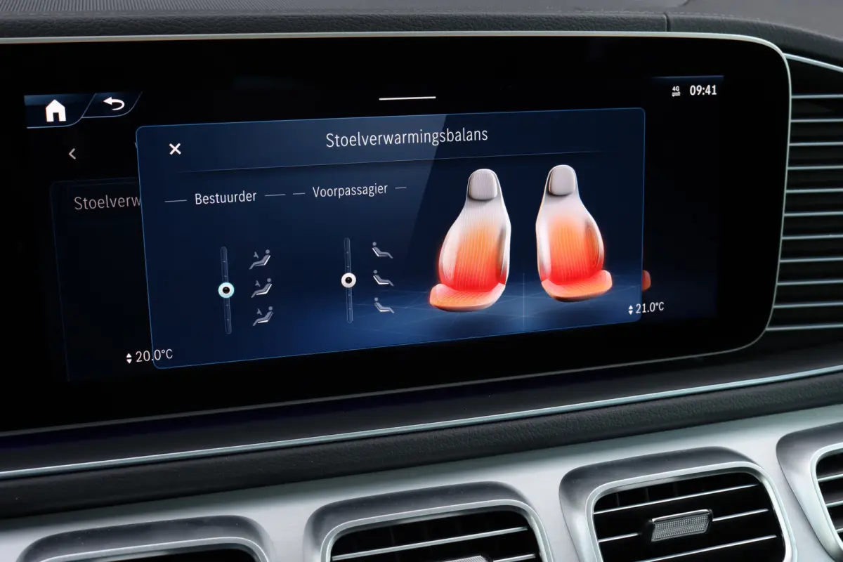 400 e 4MATIC AMG Line Premium+ | Facelift | Luchtvering | Distronic+ | Burmester | Memory | Trekhaak | Surround Camera | Panoramadak | HUD | Nappa Leder | Verwarmd Stuurwiel |