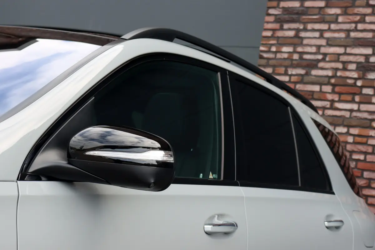 400 e 4MATIC AMG Line Premium+ | Facelift | Luchtvering | Distronic+ | Burmester | Memory | Trekhaak | Surround Camera | Panoramadak | HUD | Nappa Leder | Verwarmd Stuurwiel |