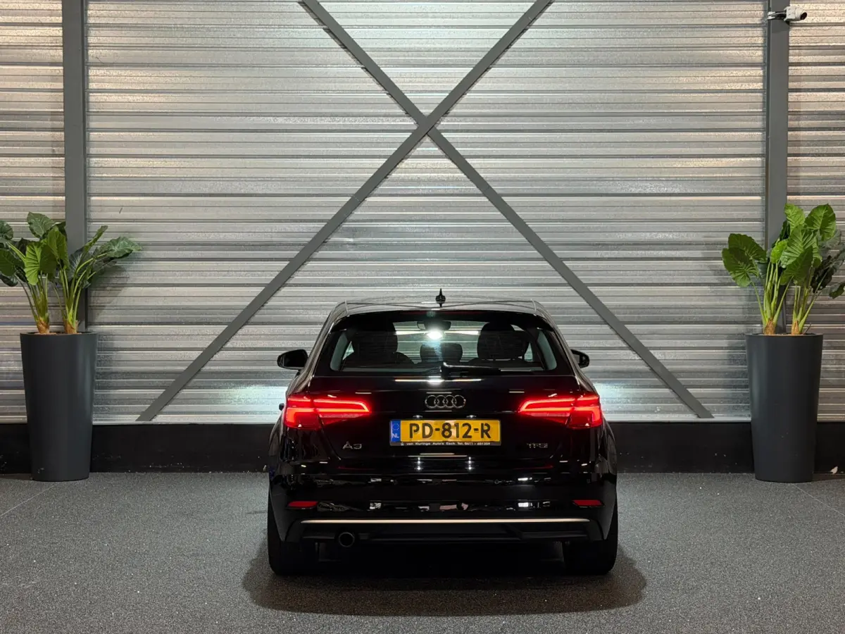 1.0 TFSI Sport Lease Edition 116-PK/2E-EIG!/NAVI/CRUISE/LED/PDC/DYNAMIC/NAP/APK