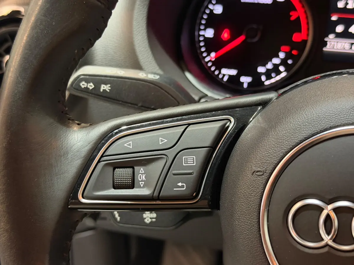 1.0 TFSI Sport Lease Edition 116-PK/2E-EIG!/NAVI/CRUISE/LED/PDC/DYNAMIC/NAP/APK