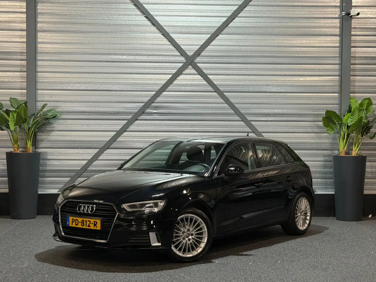 1.0 TFSI Sport Lease Edition 116-PK/2E-EIG!/NAVI/CRUISE/LED/PDC/DYNAMIC/NAP/APK