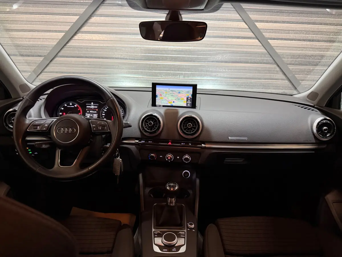 1.0 TFSI Sport Lease Edition 116-PK/2E-EIG!/NAVI/CRUISE/LED/PDC/DYNAMIC/NAP/APK