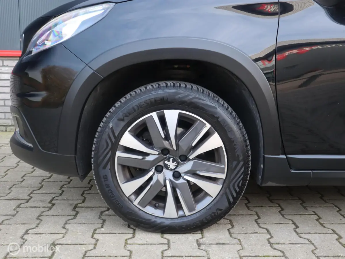 1.2PT 110 PK H6 Allure Navigatie|1/2Leer|Camera|Clima
