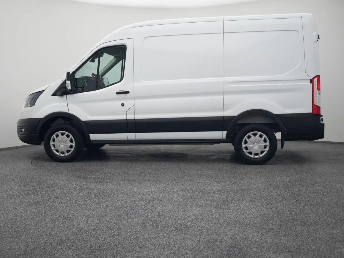 350 L2H2 Ambiente 68 kWh 50 L2H2 Trend 68 kWh | CAMERA | CARPLAY | STOELVERW.