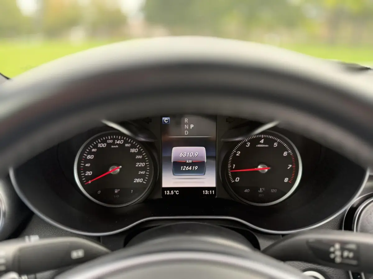 C300