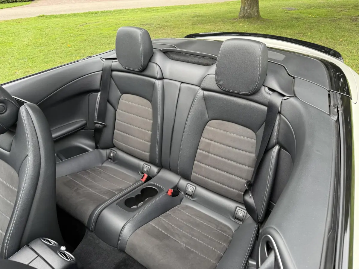 C300
