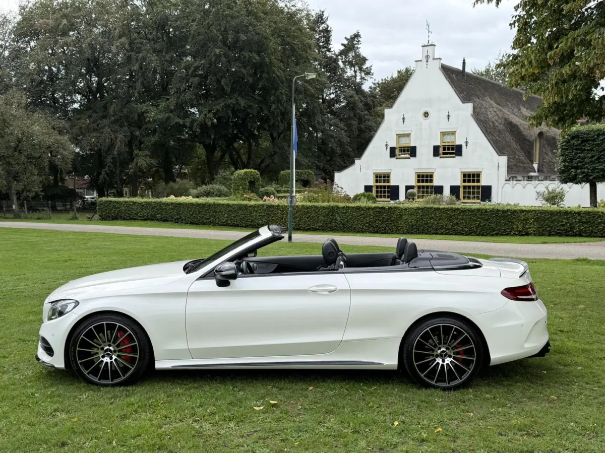 C300