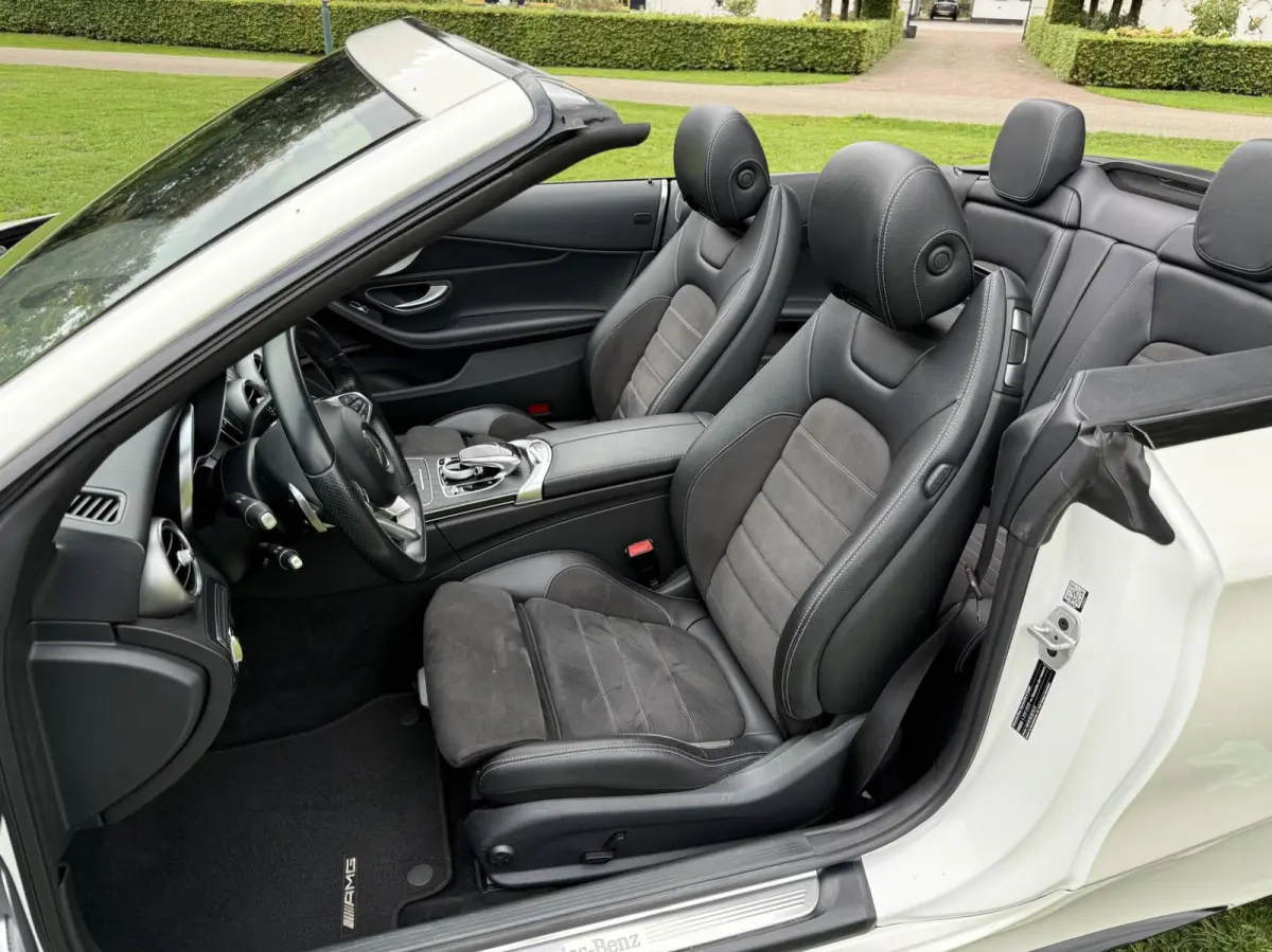 C300