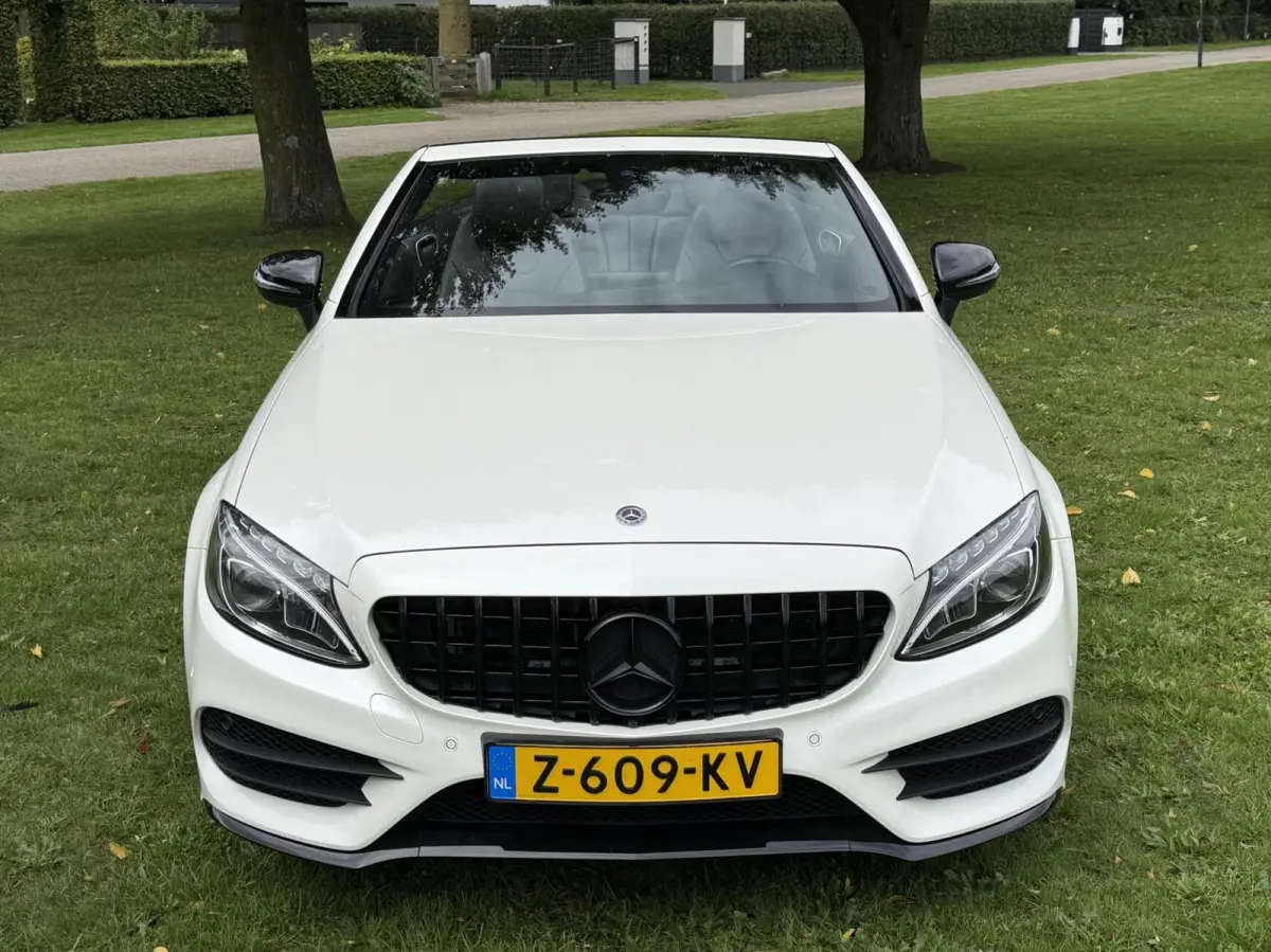 C300