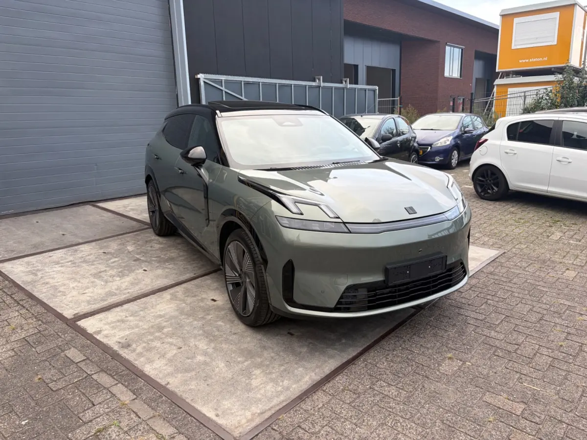 1.5 More | Nieuw | Massage | Pano | 4jr garantie | Full options