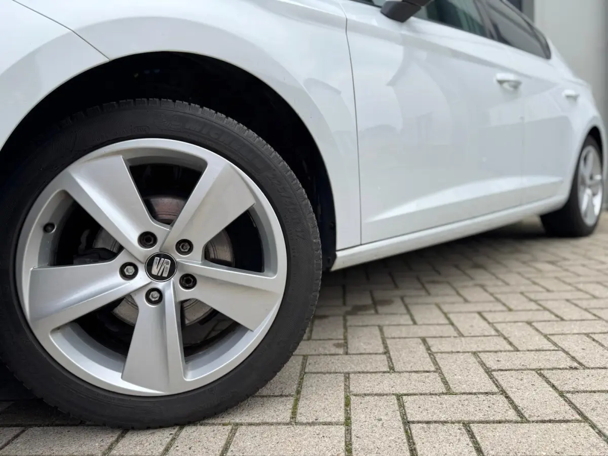 1.2 TSI Style Business Intense | Panorama | Carplay | Cruise | Climate | LED | Stoelverwarming | Sensoren