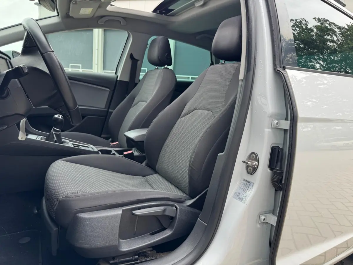1.2 TSI Style Business Intense