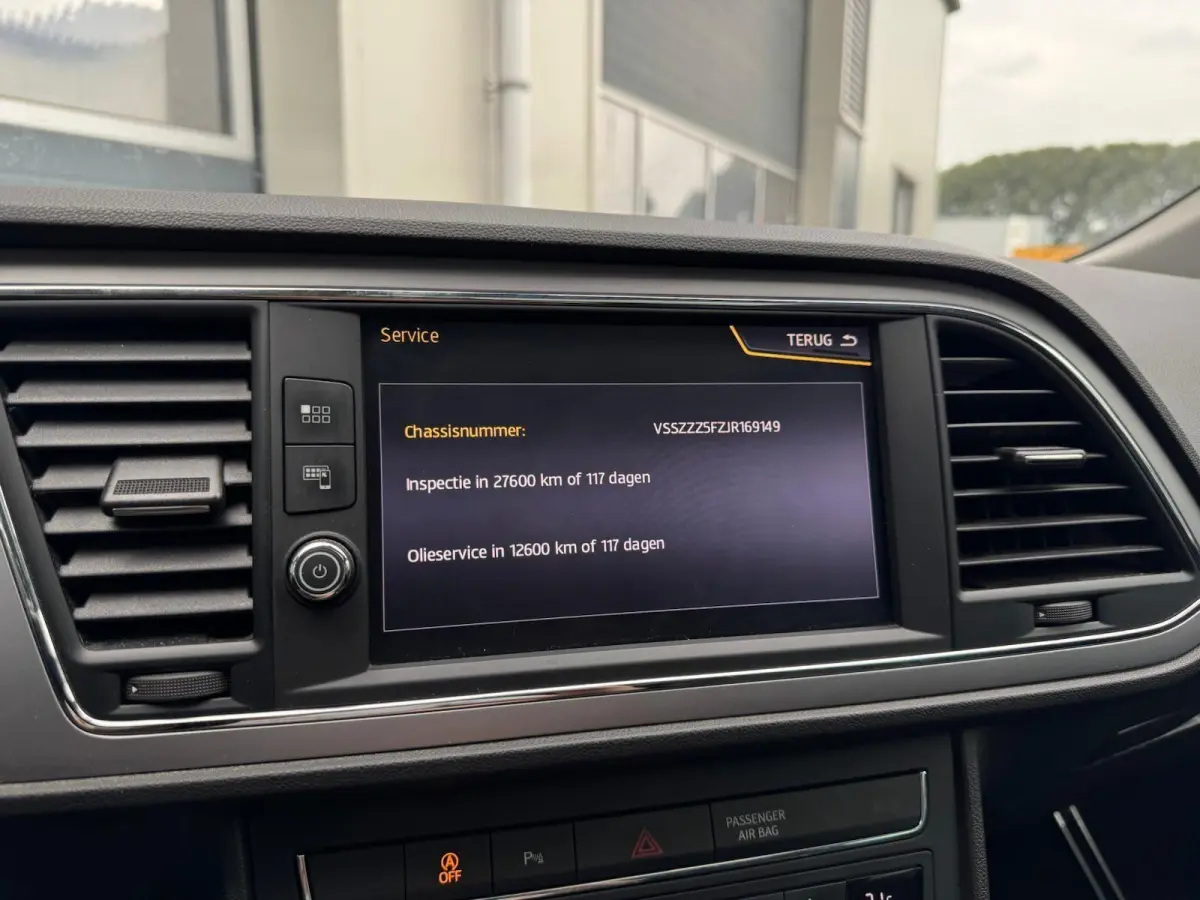 1.2 TSI Style Business Intense | Panorama | Carplay | Cruise | Climate | LED | Stoelverwarming | Sensoren