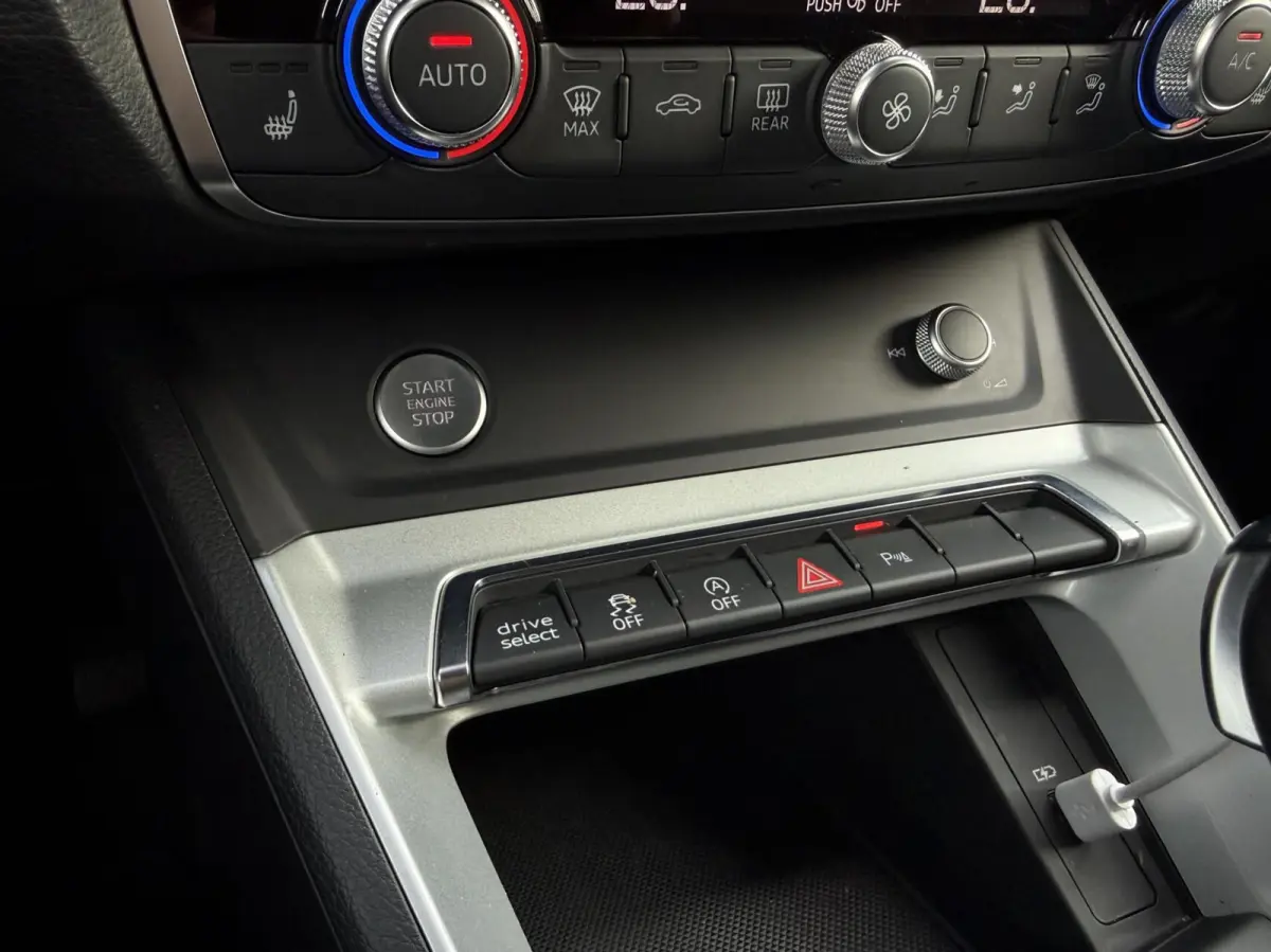35 TFSI S edition | Panorama Dak | Keyless | Climate control | S-Line | Navigatie |