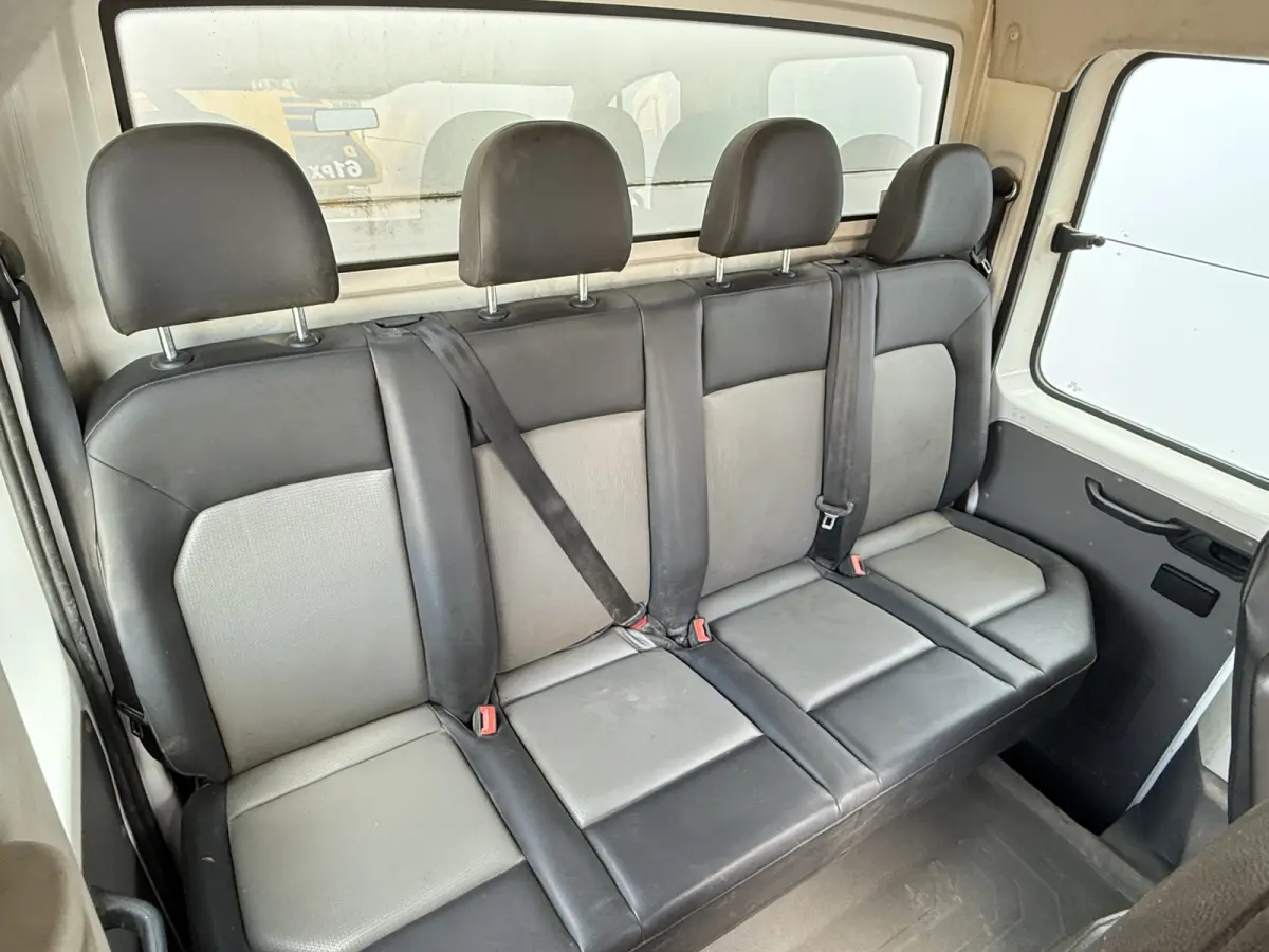 3.140 2.0 TDI Automaat Open Laadbak Kist Dubbele cabine 6-persoons Airco Trekhaak Navigatie Carplay Pritische Pickup Open Box