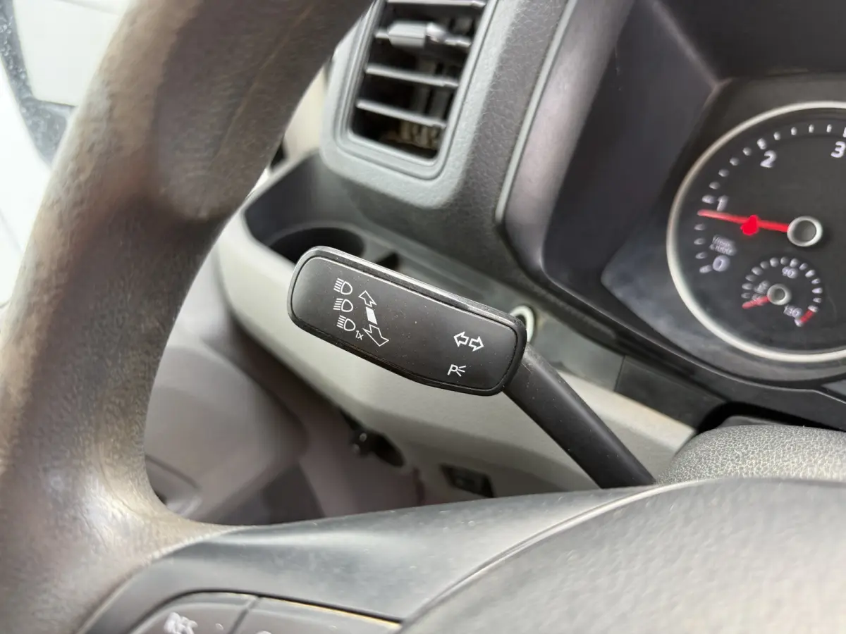 3.140 2.0 TDI Automaat Open Laadbak Kist Dubbele cabine 6-persoons Airco Trekhaak Navigatie Carplay Pritische Pickup Open Box