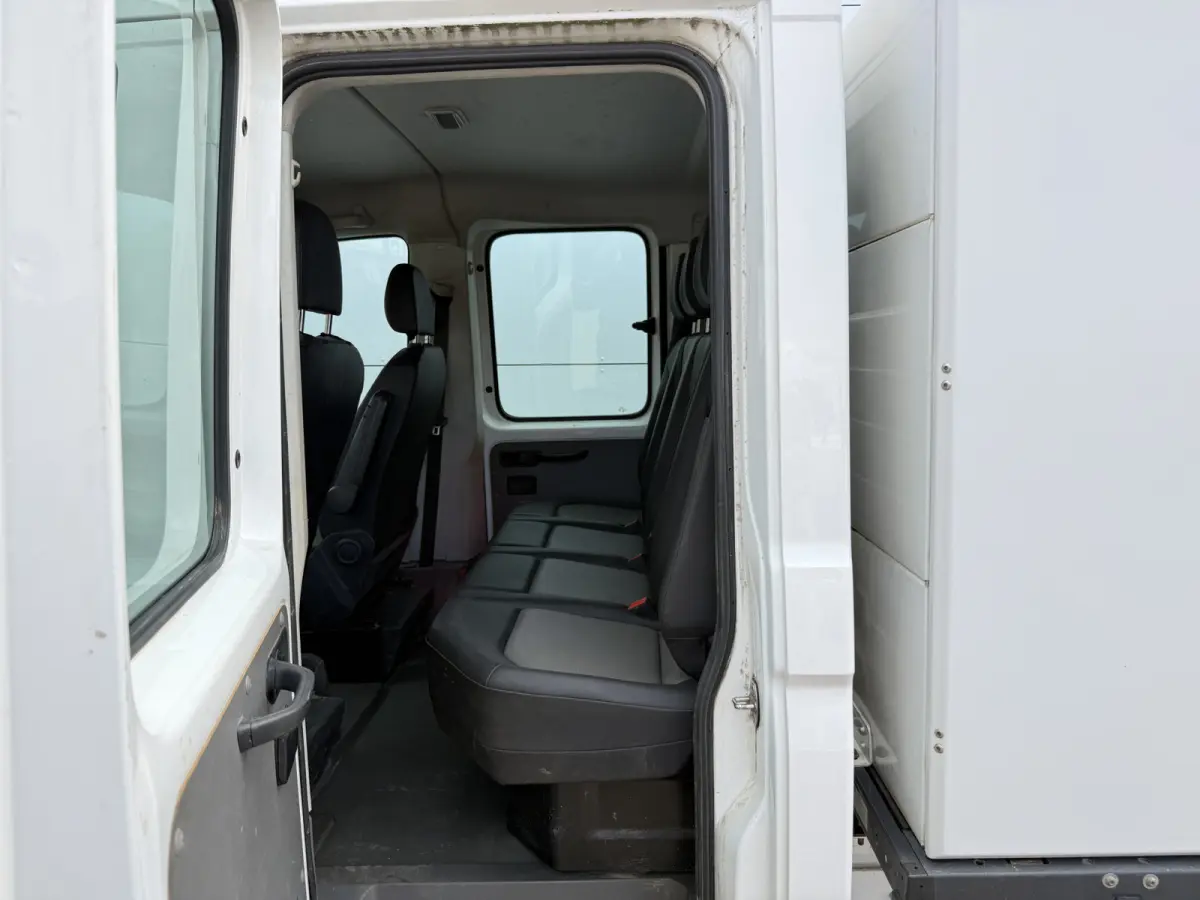 3.140 2.0 TDI Automaat Open Laadbak Kist Dubbele cabine 6-persoons Airco Trekhaak Navigatie Carplay Pritische Pickup Open Box