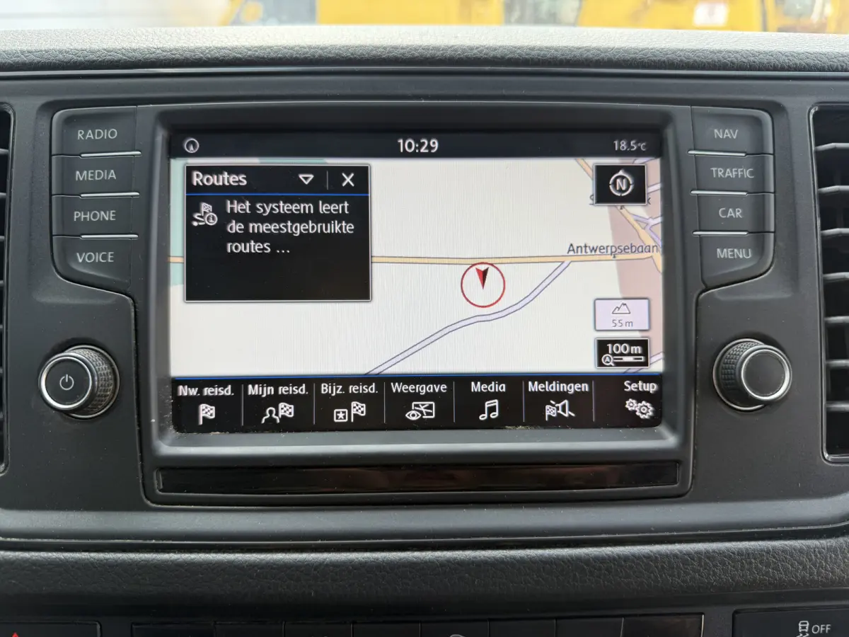 3.140 2.0 TDI Automaat Open Laadbak Kist Dubbele cabine 6-persoons Airco Trekhaak Navigatie Carplay Pritische Pickup Open Box