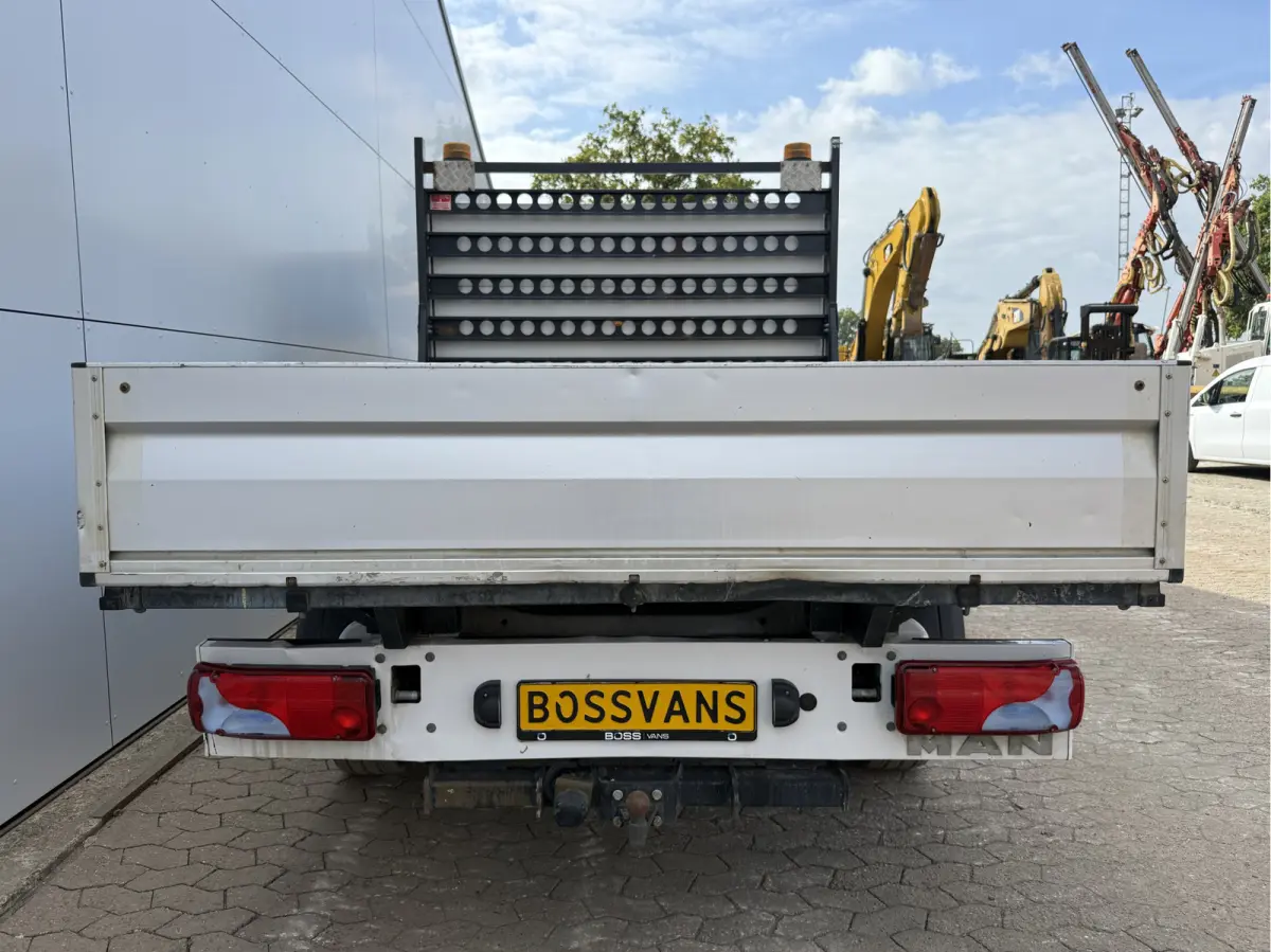 3.140 2.0 TDI Automaat Open Laadbak Kist Dubbele cabine 6-persoons Airco Trekhaak Navigatie Carplay Pritische Pickup Open Box