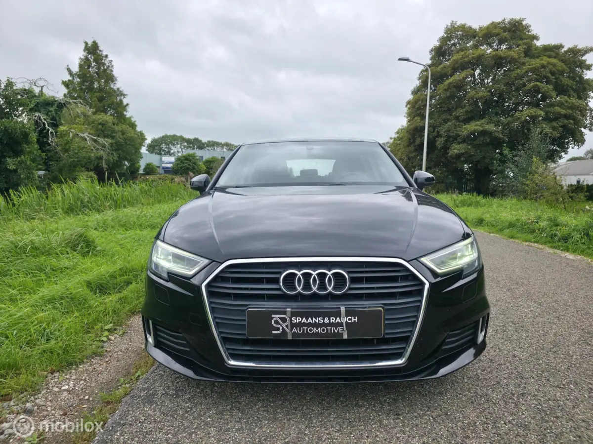 1.0 TFSI / Navi / PDC / Drive Select / LED
