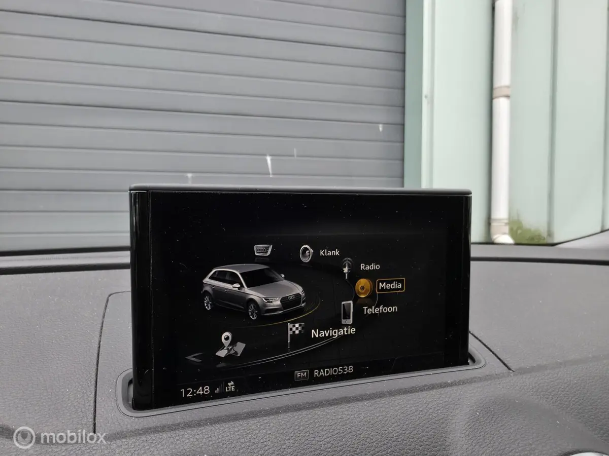 1.0 TFSI / Navi / PDC / Drive Select / LED