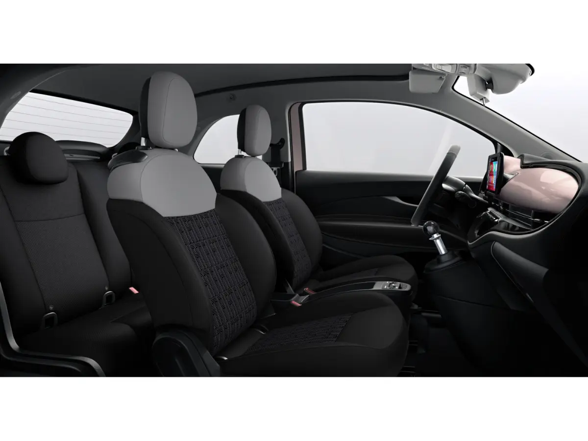 ICON | 10,25" touchscreen radio met Bluetooth, DAB & USB | Automatische airconditioning | Isofix bevestigingspunten op de achterstoelen