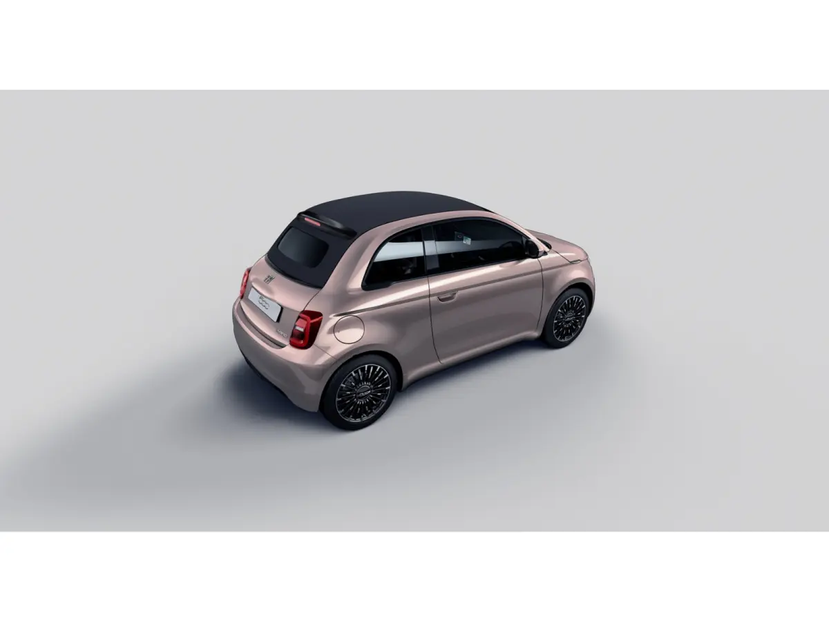ICON | 10,25" touchscreen radio met Bluetooth, DAB & USB | Automatische airconditioning | Isofix bevestigingspunten op de achterstoelen